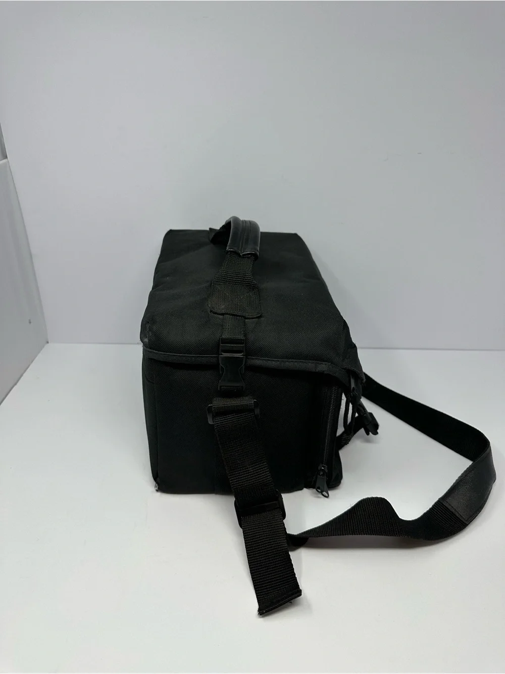 NIKON CAMERA CAMCORDER BAG PADDED CARRYING CASE 12